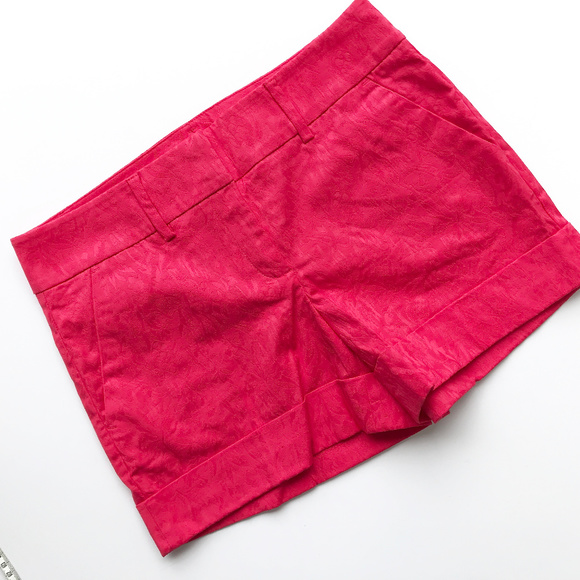 New York & Company Pants - SALE❣️ NY&C Pink Cuffed Shorts